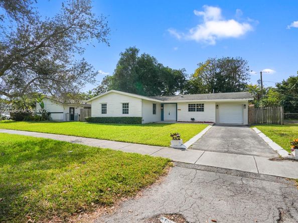 9912 SW 196th Street, Cutler Bay FL 33157
