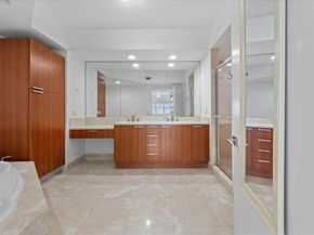 2650 Lake Shore Drive 1004, Riviera Beach FL 33404