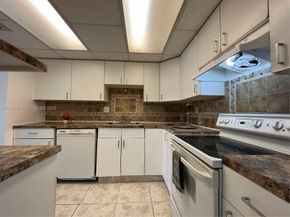 4354 NW 9th Avenue 121C, Deerfield Beach FL 33064