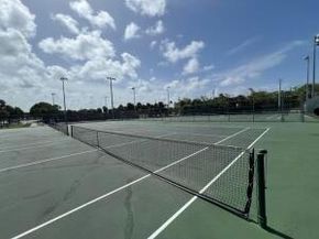 2020 Lake Osborne Drive 10, Lake Worth Beach FL 33461