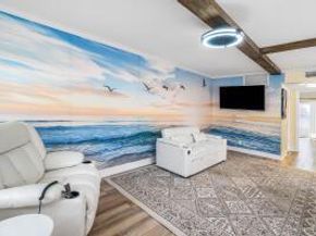 2020 Lake Osborne Drive 10, Lake Worth Beach FL 33461