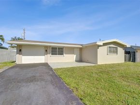 8211 NW 10th St, Pembroke Pines FL 33024