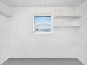 8211 NW 10th St, Pembroke Pines FL 33024