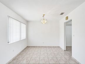 8211 NW 10th St, Pembroke Pines FL 33024