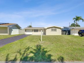 8211 NW 10th St, Pembroke Pines FL 33024