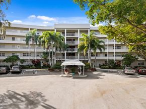 821 Cypress Boulevard 211, Pompano Beach FL 33069