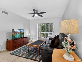 2615 NE 1st Court 201, Boynton Beach FL 33435