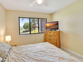 5715 Fairway Park Drive 201, Boynton Beach FL 33437