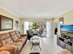 5715 Fairway Park Drive 201, Boynton Beach FL 33437