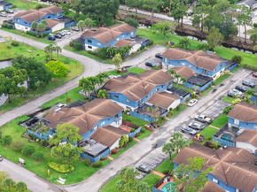 4582 Holly Lake Drive, Lake Worth FL 33463