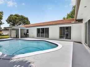 292 SW 52nd Avenue, Plantation FL 33317