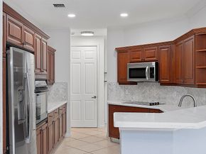 2742 Kinsington Circle, Weston FL 33332