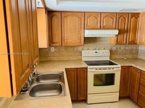 344 SW 1st Street 9, Pompano Beach FL 33060