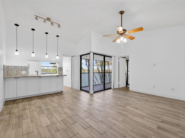 889 Hamilton Drive 889D, Homestead FL 33034