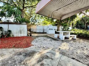 518 NW 47th Court, Oakland Park FL 33309