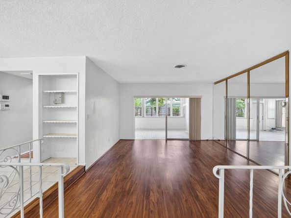 4399 NW 43rd Court, Lauderdale Lakes FL 33319