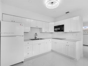 1011 NW 9th Street, Homestead FL 33030