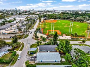 804 SW 28th Street 12, Fort Lauderdale FL 33315