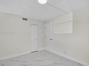201 SE 11th Terrace 102, Dania Beach FL 33004