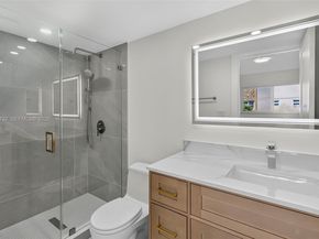 201 SE 11th Terrace 102, Dania Beach FL 33004