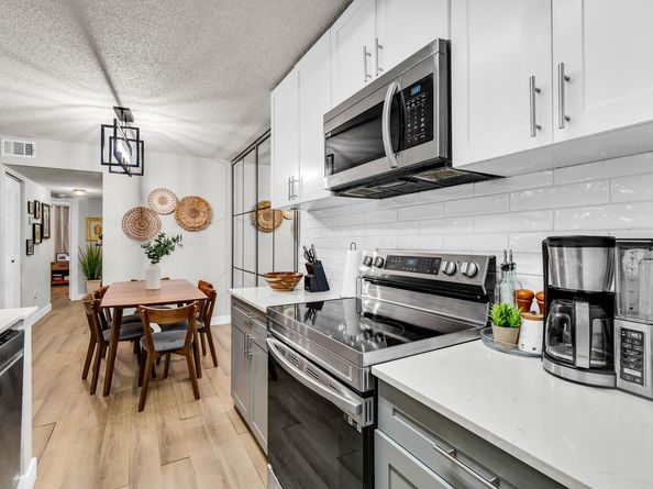 9729 Hammocks Boulevard 101e, Miami FL 33196