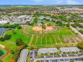9729 Hammocks Boulevard 101e, Miami FL 33196