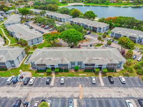 9729 Hammocks Boulevard 101e, Miami FL 33196