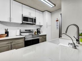 9729 Hammocks Boulevard 101e, Miami FL 33196