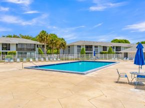 9729 Hammocks Boulevard 101e, Miami FL 33196