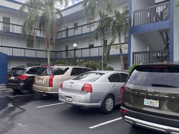 3090 Holiday Springs Boulevard 310, Margate FL 33063