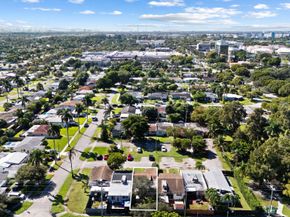 824 N Golf Drive, Hollywood FL 33021