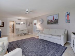 4 Garden Street 101, Tequesta FL 33469