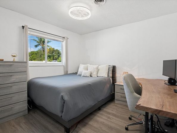 1921 NW 31st Ct, Fort Lauderdale FL 33309