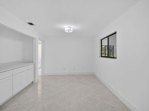 29 Fawlkland Circle, Boynton Beach FL 33426