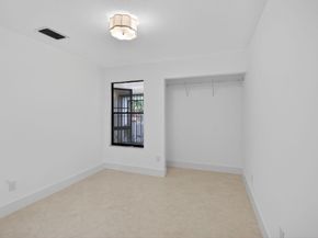 29 Fawlkland Circle, Boynton Beach FL 33426