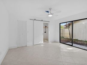 29 Fawlkland Circle, Boynton Beach FL 33426