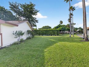 29 Fawlkland Circle, Boynton Beach FL 33426