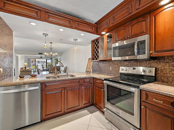 701 Seafarer Circle 103, Jupiter FL 33477