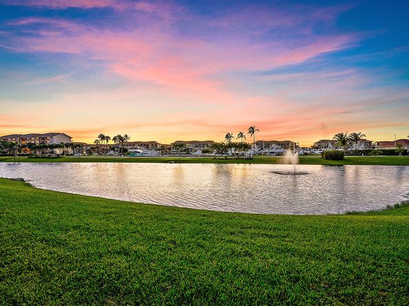 701 Seafarer Circle 103, Jupiter FL 33477