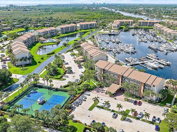 701 Seafarer Circle 103, Jupiter FL 33477