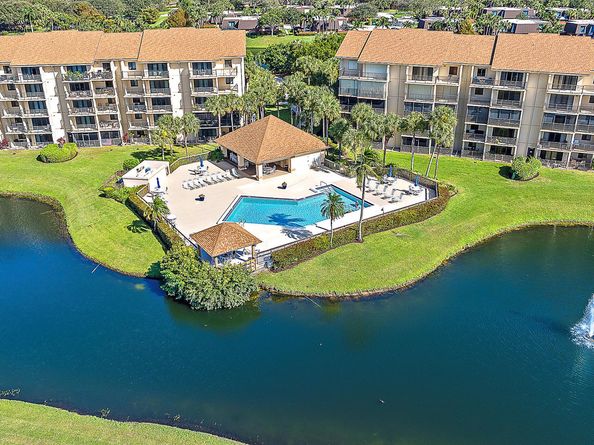 701 Seafarer Circle 103, Jupiter FL 33477