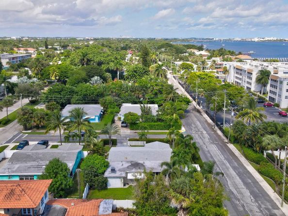 103 16th Avenue South, Lake Worth Beach FL 33460