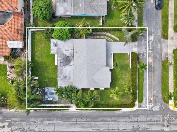 103 16th Avenue South, Lake Worth Beach FL 33460