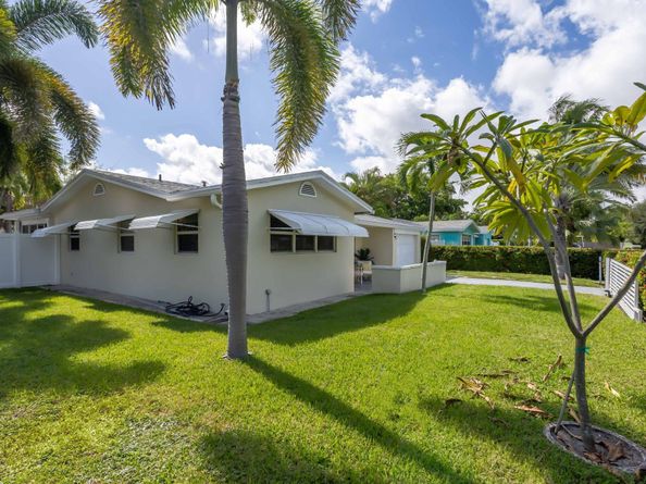 103 16th Avenue South, Lake Worth Beach FL 33460
