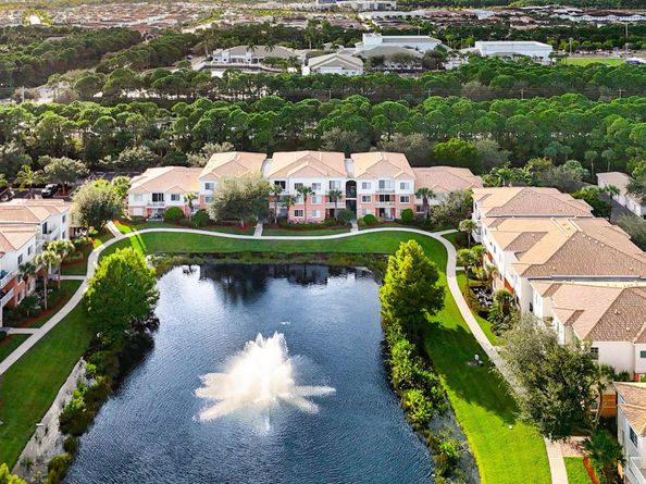 8211 Myrtlewood Circle W, Palm Beach Gardens FL 33418