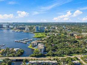 11373 Twelve Oaks Way E, North Palm Beach FL 33408