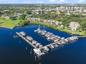 11373 Twelve Oaks Way E, North Palm Beach FL 33408