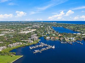 11373 Twelve Oaks Way E, North Palm Beach FL 33408