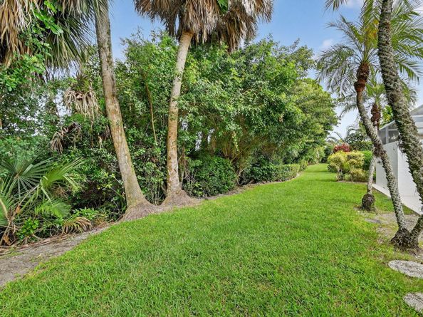 9333 Heathridge Drive, West Palm Beach FL 33411