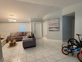 506 Radford Terrace, Davie FL 33325